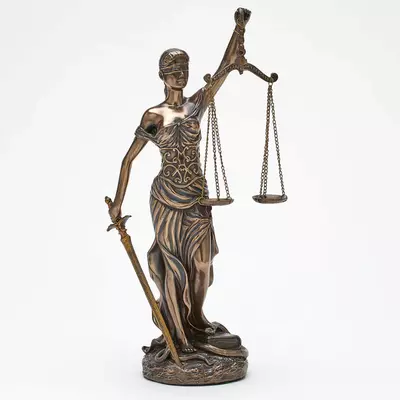 Statues Lady Justice 12 - Bronze